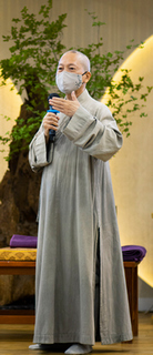 570